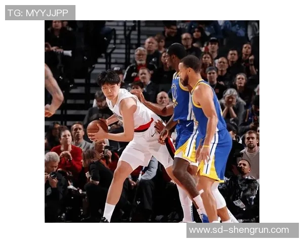 2015赛季NBA勇士与雷霆的激烈对决与精彩瞬间回顾